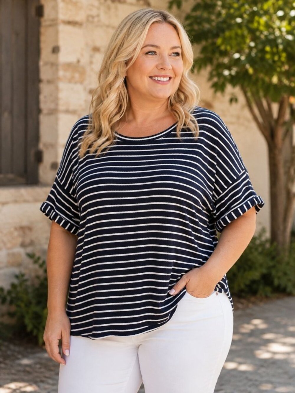 Livi Striped Navy & White Womens Top With Rolled Sleeves Size 22/24 Rayon